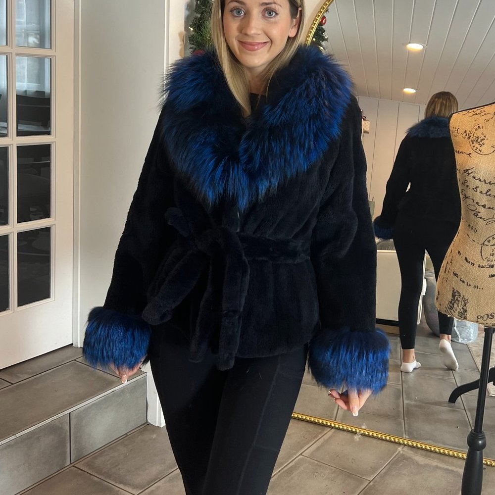 Dasco Fur Coat Black and Blue Fur Size 42